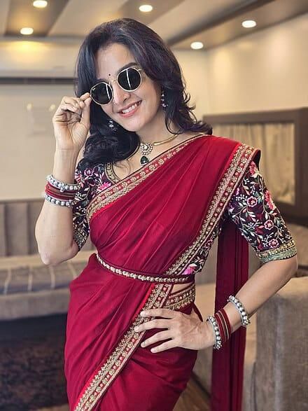 Designer Saree on Faux Georgette Febric with Thred & Sequnce work and blouse on Mono Benglori Silk Febric with Thred & Sequnce work