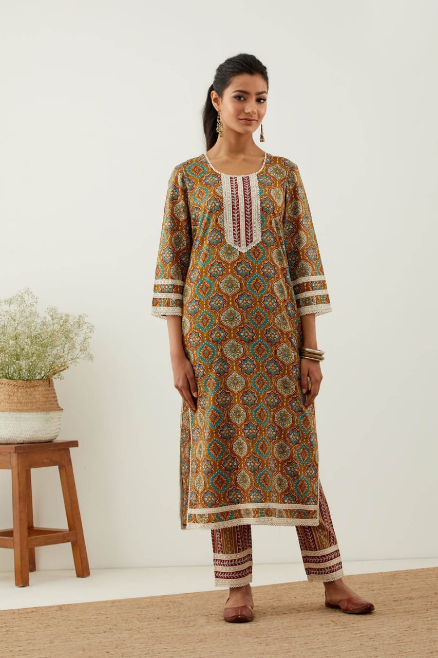 Beautiful Rayon 140  Fabric Straight kurti Pant With Malmal Dupatta